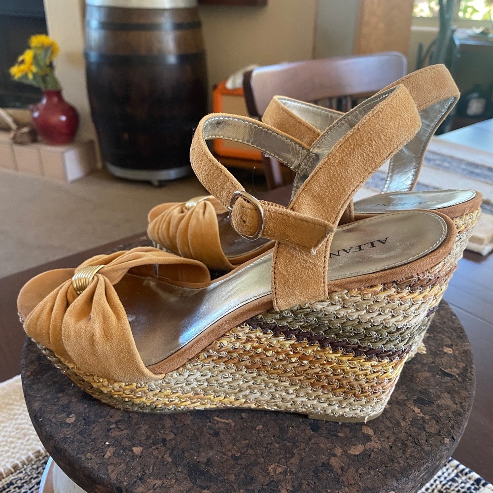 Almafi classic Wedge